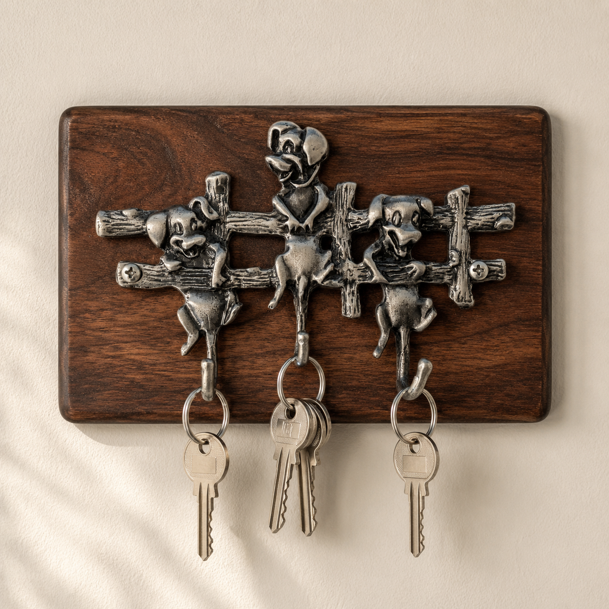 Pewter Playing Dogs Key Hanger